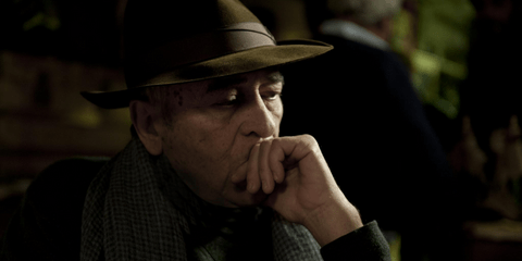 Σε ηλικία 72 ετών, ακινητοποιημένος σε ένα καροτσάκι ο μεγάλος ιταλός σκηνοθέτης Μπερνάρντο Μπερτολούτσι παρουσίασε στο Παρίσι την τελευταία του ταινία Εγώ κι Εσύ.