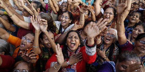 Το ηφαίστειο Σιναμπούγκ ξεσπάει ξανά