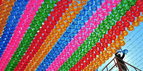 Η Σεούλ γεμίζει χρώμα: Προετοιμασίες για τα γενέθλια του Βούδα: 