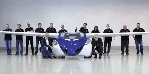 Αυτό το αυτοκίνητο είναι το αεροπλάνο του μέλλοντος. Σλοβάκοι ερευνητές το κατασκεύασαν, βάζοντας τα γυαλιά στους Αμερικανούς