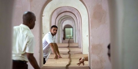 Εφτιαξαν πούρο 90 μέτρων για τα γενέθλια του Κάστρο!