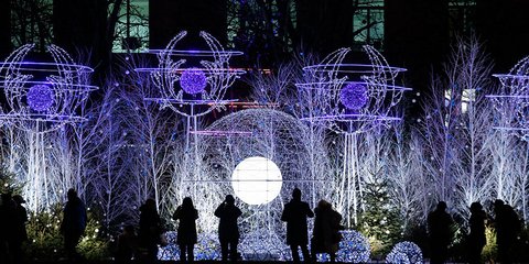 Χριστουγεννιάτικος στολισμός στα Champs Elysees