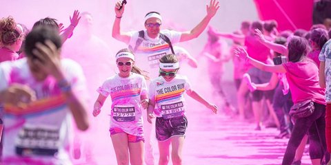 Τα πια χαρούμενα 5 χλμ στον πλανήτη -Ενας αγώνας δρόμους γεμάτος χρώματα 