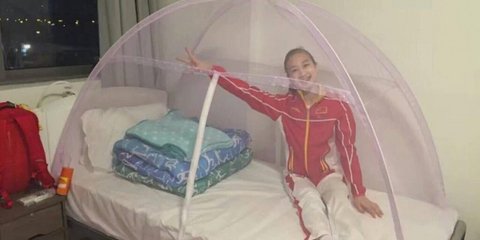 Αθλήτρια της γυμναστικής από την Κίνα προφυλάσσεται στο Ολυμπιακό χωριό στο Ρίο από τον ιό Ζίκα