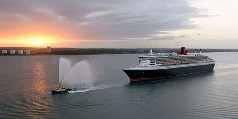 Βασιλική συνάντηση: Το Queen Mary ταξιδεύει στο Σαουθάμπτον