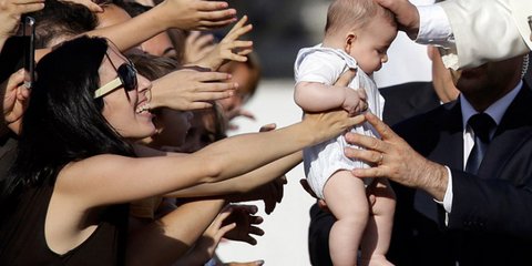 Με την ευλογία του Πάπα... 