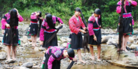 Οι γυναίκες μιας φυλής στην Κίνα δεν κουρεύονται ποτέ! 