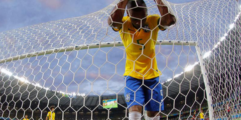 Το «Μαρακανάτσο» θα θεωρείται πλέον απλώς ένα ατυχές περιστατικό στην ιστορία του βραζιλιάνικου ποδοσφαίρου, καθώς από χθες το «Μινεϊράτσο» αποτελεί τη μεγαλύτερη ταπείνωση της «σελεσάο»