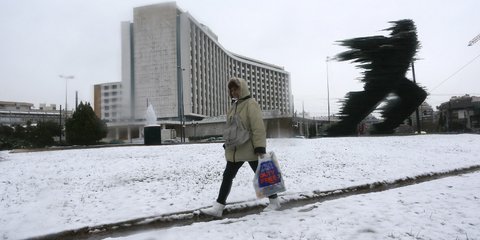 Η Αθήνα ντυμένη στα λευκά