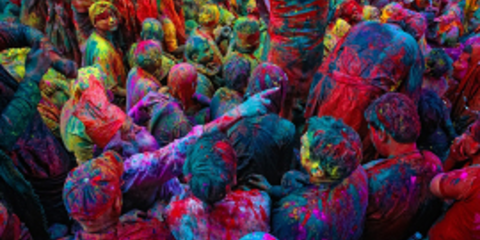 Holi: Ο Ανοιξιάτικος πόλεμος των χρωμάτων στην Ινδία [εικόνες]