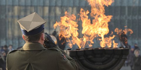 Ημέρα Μνήμης του Ολοκαυτώματος, στο γκέτο της Βαρσοβίας -Φωτογραφία: AP Photo/Alik Keplicz