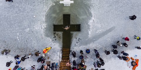 Βουτιές στον πάγο