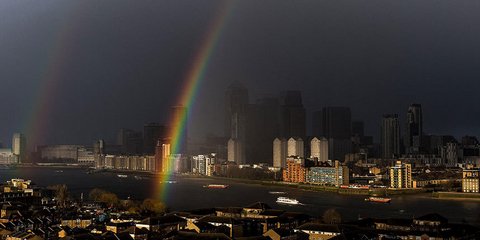 Χρώμα μέσα στo σκοτάδι