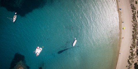 Γαλάζια «μαγεία» από ψηλά