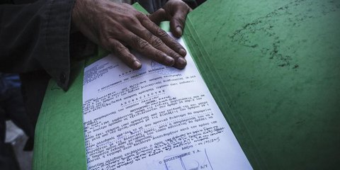 Τα χαρτιά των μεταναστών, «διαβατήριο» για... δίμηνη ελευθερία