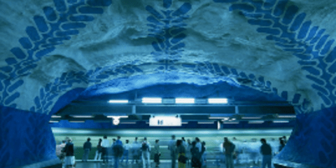 Ουράνιο Τόξο στα έγκατα της Γης - Δείτε το εντυπωσιακό μετρό της Στοκχόλμης [εικόνες]