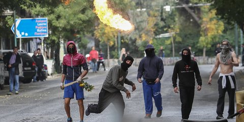 Οι γνωστοί-άγνωστοι αμαύρωσαν το συλλαλητήριο μαθητών -Φωτογραφία: Intimenews/ΛΙΑΚΟΣ ΓΙΑΝΝΗΣ