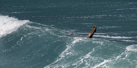 Μπάνια στην Τήνο