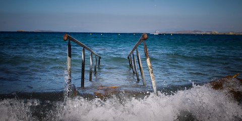 Τελειώνει ο Σεπτέμβριος και το καλοκαίρι καλά κρατεί, οι παραλίες μας περιμένουν -Φωτογραφία: Eurokinissi - ΔΗΜΟΠΟΥΛΟΣ ΘΑΝΑΣΗΣ
