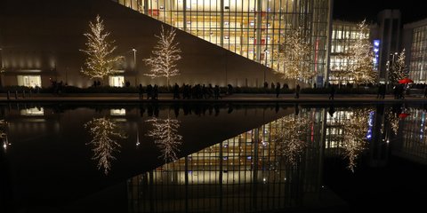 Εορταστική ατμόσφαιρα στο Κέντρο Πολιτισμού Ιδρυμα «Σταύρος Νιάρχος» -Φωτογραφία: Intimenews/ΛΙΑΚΟΣ ΓΙΑΝΝΗΣ