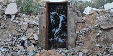 Συγκλονίζει το νέο έργο του Banksy στην εμπόλεμη ζώνη της Γάζας