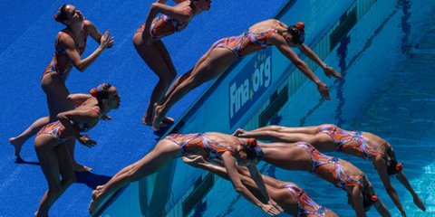 Η ομάδα συγχρονισμένης κολύμβησης της Ισπανίας στη μάχη για τους Ολυμπιακούς...