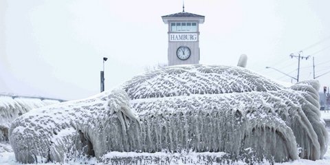 Κύμα ψύχους στη Νέα Υόρκη -Πάγωσαν τα πάντα 