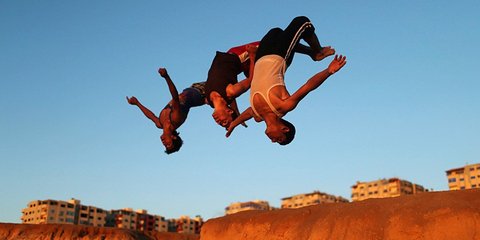 Τα ιπτάμενα παιδιά της Παλαιστίνης: Παρκούρ στην πολύπαθη Λωρίδα της Γάζας