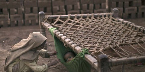 Αδελφική τρυφερότητα 