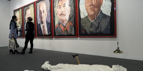 Φόρος τιμής στον καπιταλισμό με «κόκκινους» ηγέτες