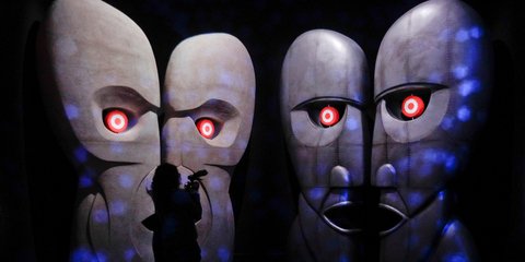 Εκθεση για το θρυλικό συγκρότημα των Pink Floyd στη Ρώμη – Φωτογραφία: AP Photo/Gregorio Borgia