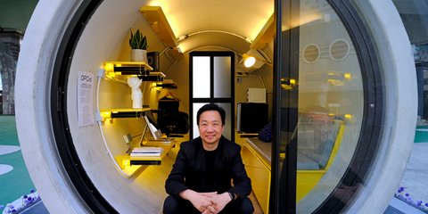 Η λύση για την ακριβή κατοικία στο Χόνγκ Κονγκ: Κομψά μικροδιαμερίσματα μέσα σε σωλήνες αποχέτευσης-AP Photo/Vincent Yu