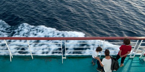 Γιατί οι διακοπές ξεκινούν από την ώρα που ανεβαίνεις στο πλοίο -Φωτογραφία: Intimenews/ΑΝΔΡΙΚΟΠΟΥΛΟΥ ΜΑΡΙΑ 