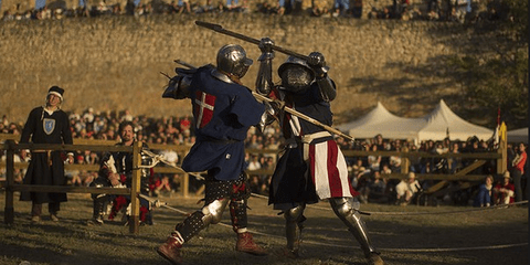 Μάχες σώμα με σώμα στον Μεσαίωνα -Ενα τουρνουά που αναβιώνει κάθε χρόνο στην Ευρώπη