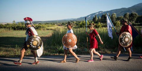 «Αρχαίοι Θεοί» με χλαμύδες και σπορτέξ -Προμήθεια 2017 στον Ολυμπο