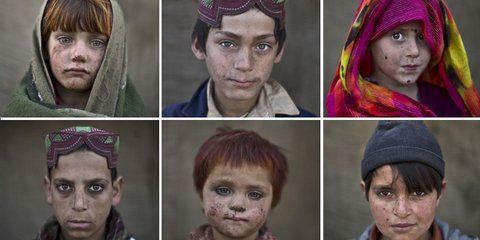 Εργο εθελοντών: Ενα πιάτο φαγητό για τους μετανάστες στην Ομόνοια