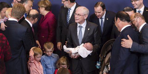 Μια πραγματικά... οικογενειακή φωτογραφία σε Σύνοδο Κορυφής 