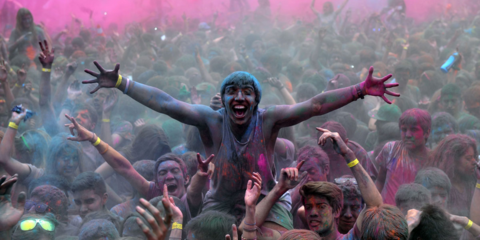 Η Χιλή στα χρώματα του Colour Run: Ο πολύχρωμος Μαραθώνιος έβαψε το Σαντιάγο