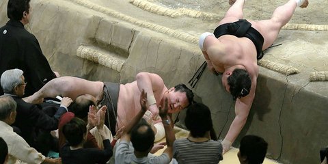 Σούμο μέχρι τελικής πτώσης... 