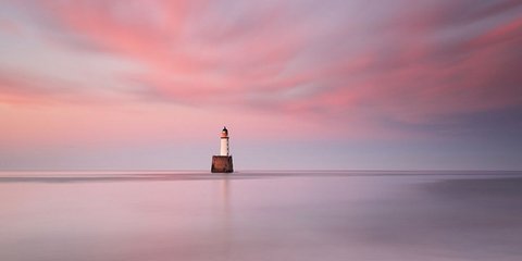 Ροζ αυγουστιάτικο ηλιοβασίλεμα στη Σκωτία