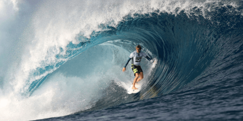 Δαμάζοντας τα κύματα στην Ταϊτή 