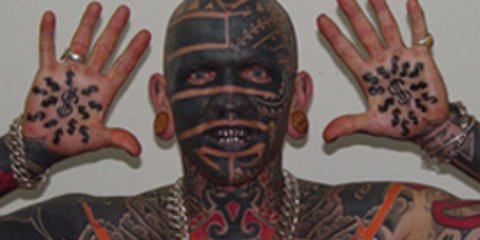 Ο άνθρωπος με τα περισσότερ τατουάζ στον κόσμο