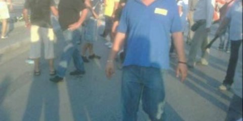 Άρχισε η μάχη της Θεσσαλονίκης με πετροπόλεμο από 7.000 ταξιτζήδες