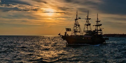 Βόλτα στον Θερμαϊκό, στο ηλιοβασίλεμα