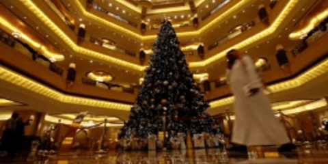 Εντυπωσιακά Χριστουγεννιάτικα δέντρα απ' όλο τον κόσμο [εικόνες] 