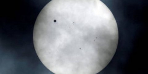 Η «Διάβαση της Αφροδίτης» με τα μάτια ειδικών και ερασιτεχνών [εικόνες]