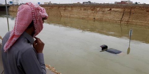 Σφροδρές βροχοπτώσεις σε Κατάρ, Σαουδική Αραβία... 