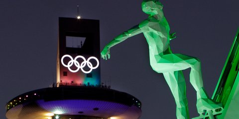 Φαντασμαγορική τελετή έναρξης των χειμερινών Ολυμπιακών Αγώνων στην Πιονγκγιάνγκ -Φωτογραφία: AP Photo/Michael Probst