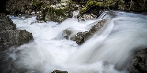 Χείμαρρος στον Κόζιακα