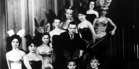 Vintage: Ο Χιου Χέφνερ σε νεαρή ηλικία με τα κουνελάκια του 